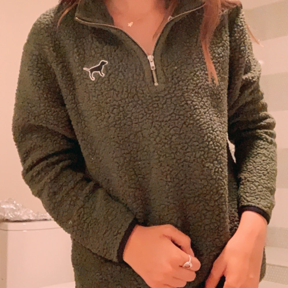 Green fleece pullover!